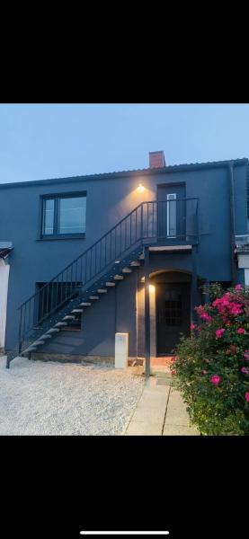 Blaue 8 -2